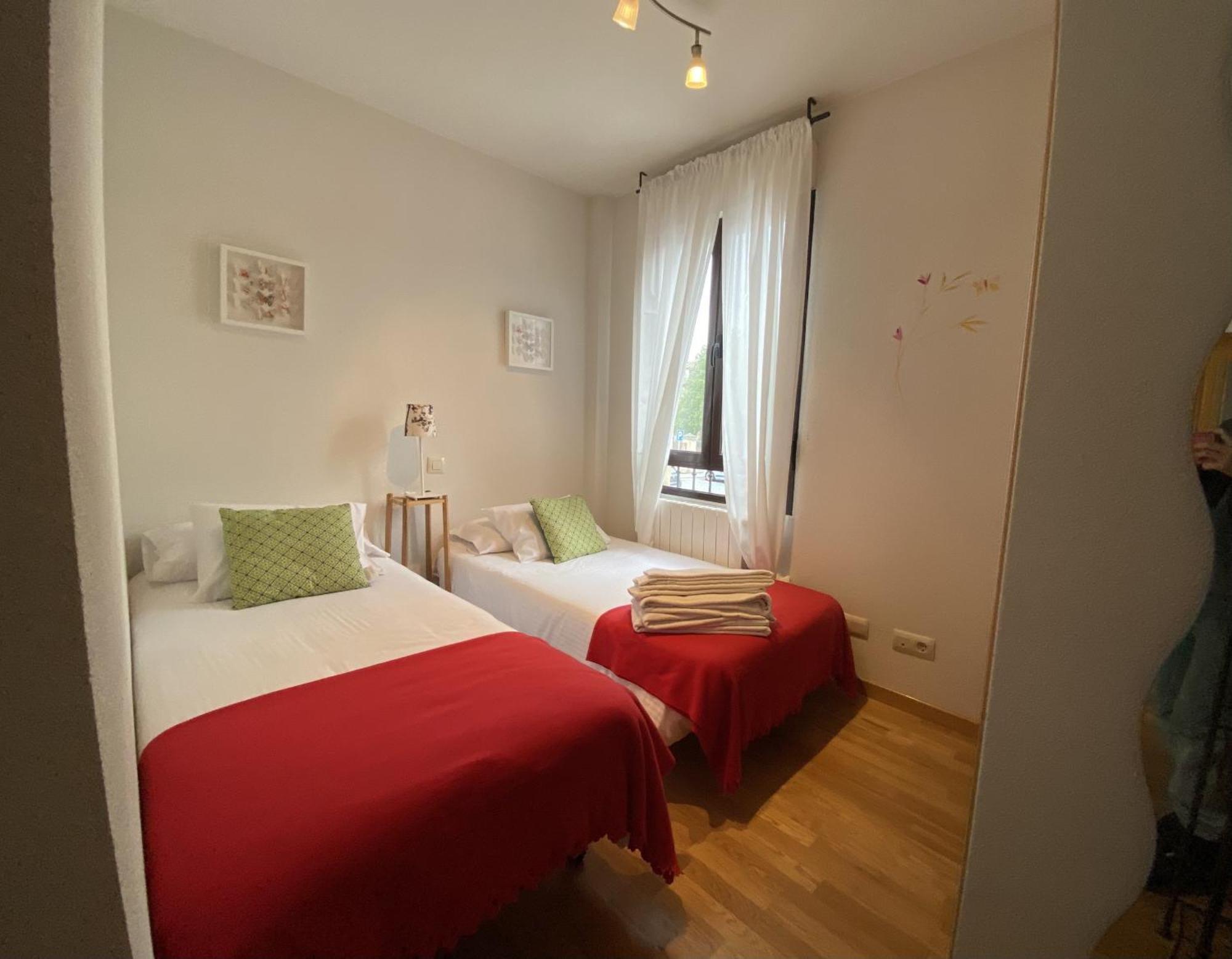 Apartamentos Alfonso XIII San Ildefonso Exteriör bild